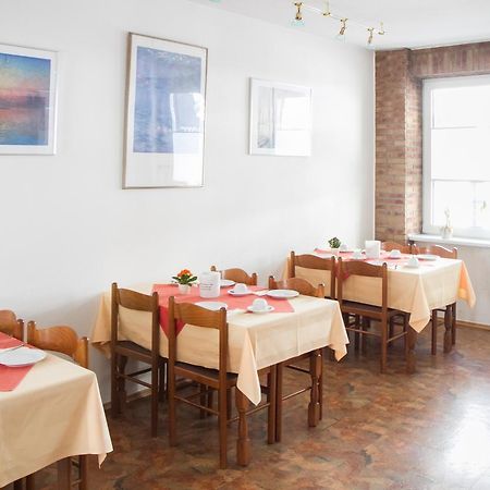 Hotel Lindenhof Есен Екстериор снимка
