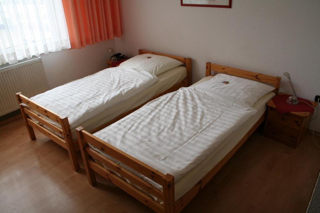 Hotel Lindenhof Есен Екстериор снимка
